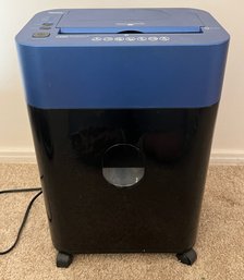 Royal AQ880 Microcut Paper Shredder - High Security 8-Sheet Capacity