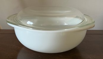 Pyrex White Milk Glass Round Casserole Dish With Clear Glass Lid
