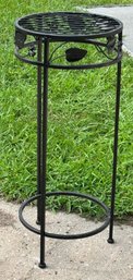 Black Metal Ivy Leaf Plant Stand