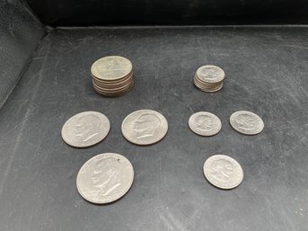 Large-format Eisenhower Dollar Coins And Smaller Susan B. Anthony Dollar Coins - 105-Piece