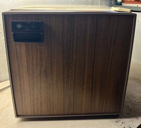 GE Compact Mini Fridge Wood Grain Door Model TAX2BNSARWG