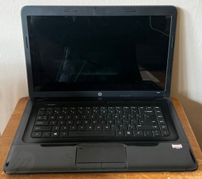 HP 2000 Laptop PC - 15.6' Display With AMD Vision Technology With Charger