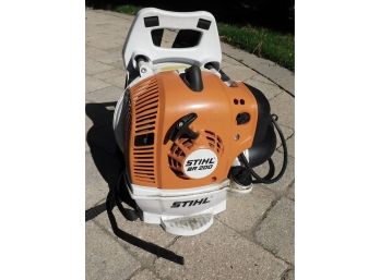 STIHL BR 200 150 Mph 400 CFM Gas Backpack Leaf Blower