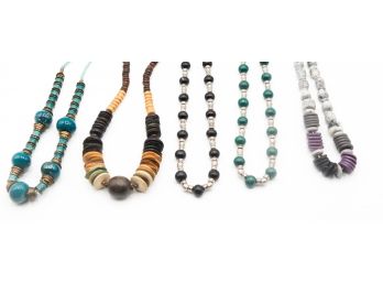 Lot Of 5 Stunning Necklaces - Costume Jewelry