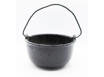 Seasoned Cast Iron Camp Pot