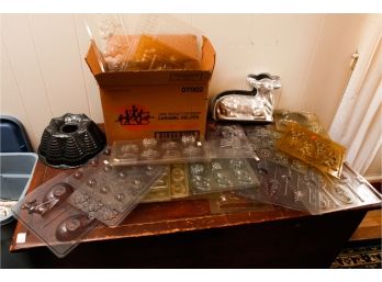 Adorable Large Lot Of Assorted Chocolate Molds W/ Vintage Lamb Cake Mold 2 Piece Plus Bundt Cake Pan