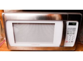 Farberware Microwave - Model# FMO11AHTPLU - FCC ID# VG8XMO31MYY