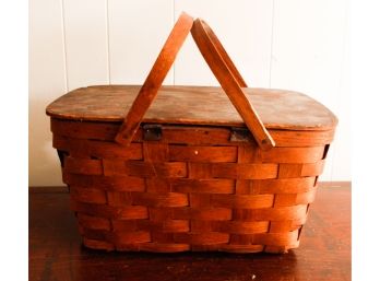 Vintage Picnic Basket W/ Lid 1940's 1950's - Corner Damage