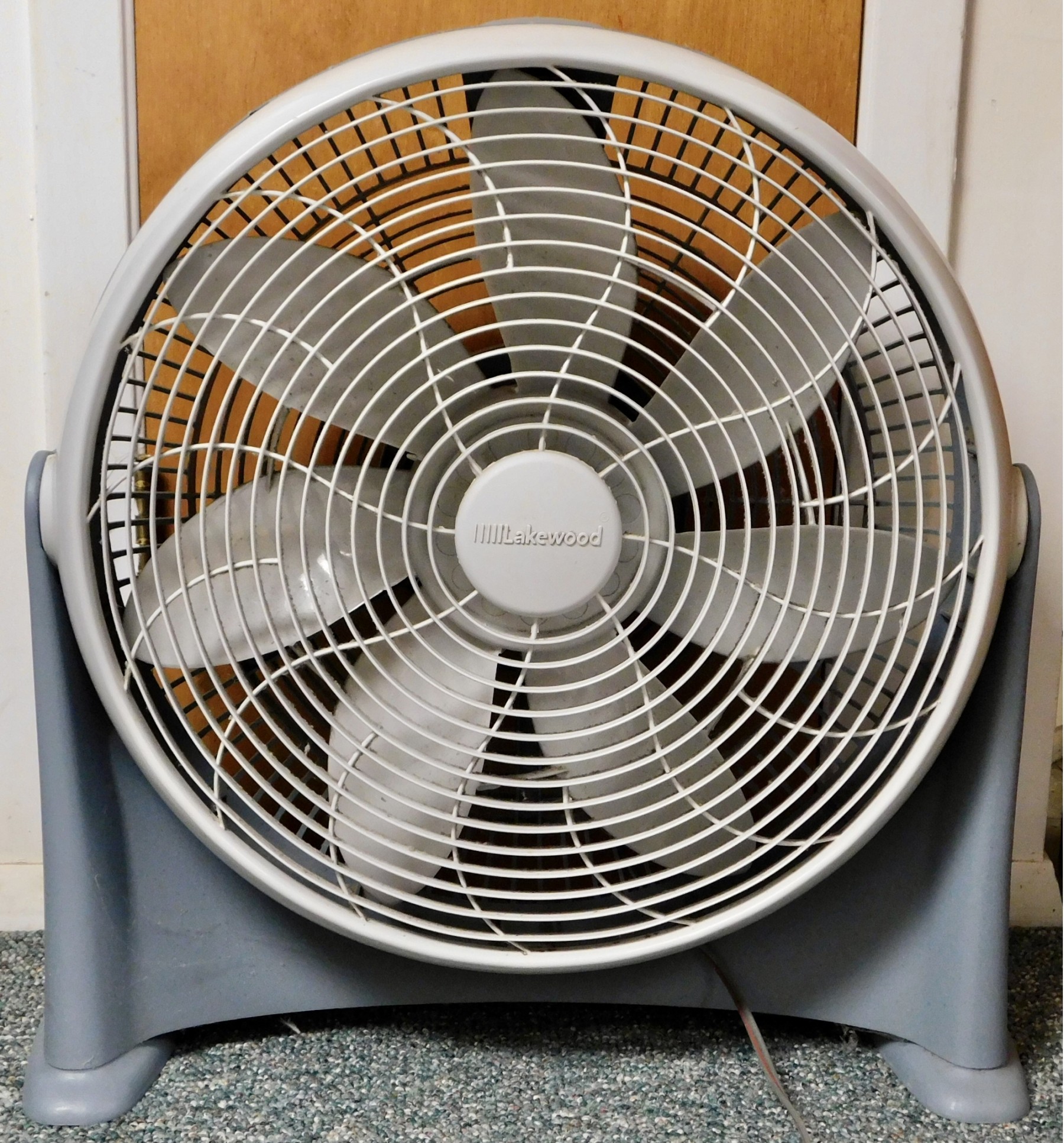 Lakewood Circular Floor Fan #29444 | Auctionninja.com