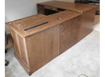 L-Shaped Desk With Storage