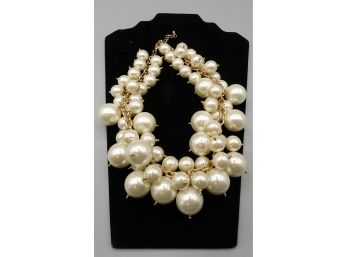 Stylish Faux Pearl Necklace