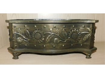 Lovely Decorative Metal Floral Pattern Planter Box