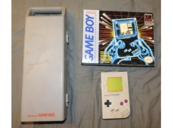Vintage 1989 Nintendo Gameboy Model DMG-01 With Box And Game Pack Travel Case