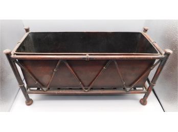Decorative Metal Storage Basket With Metal Frame