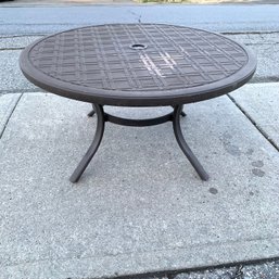 Aluminum & Steel Round Outdoor Patio Dining Table - #BOB