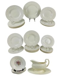 Wedgwood Patrician / Patrician Swansea 30-Piece Dinnerware Set - #S10-3