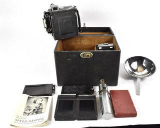 Graflex Speed Graphoc Medium Format Film Camera Kit W/ Range Finder