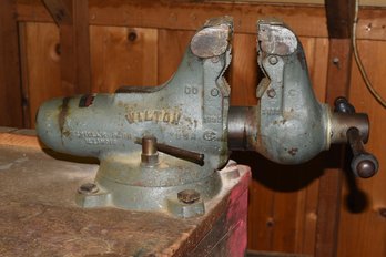 Vintage WILTON Bullet Heavy Duty Rotating Bench Vise
