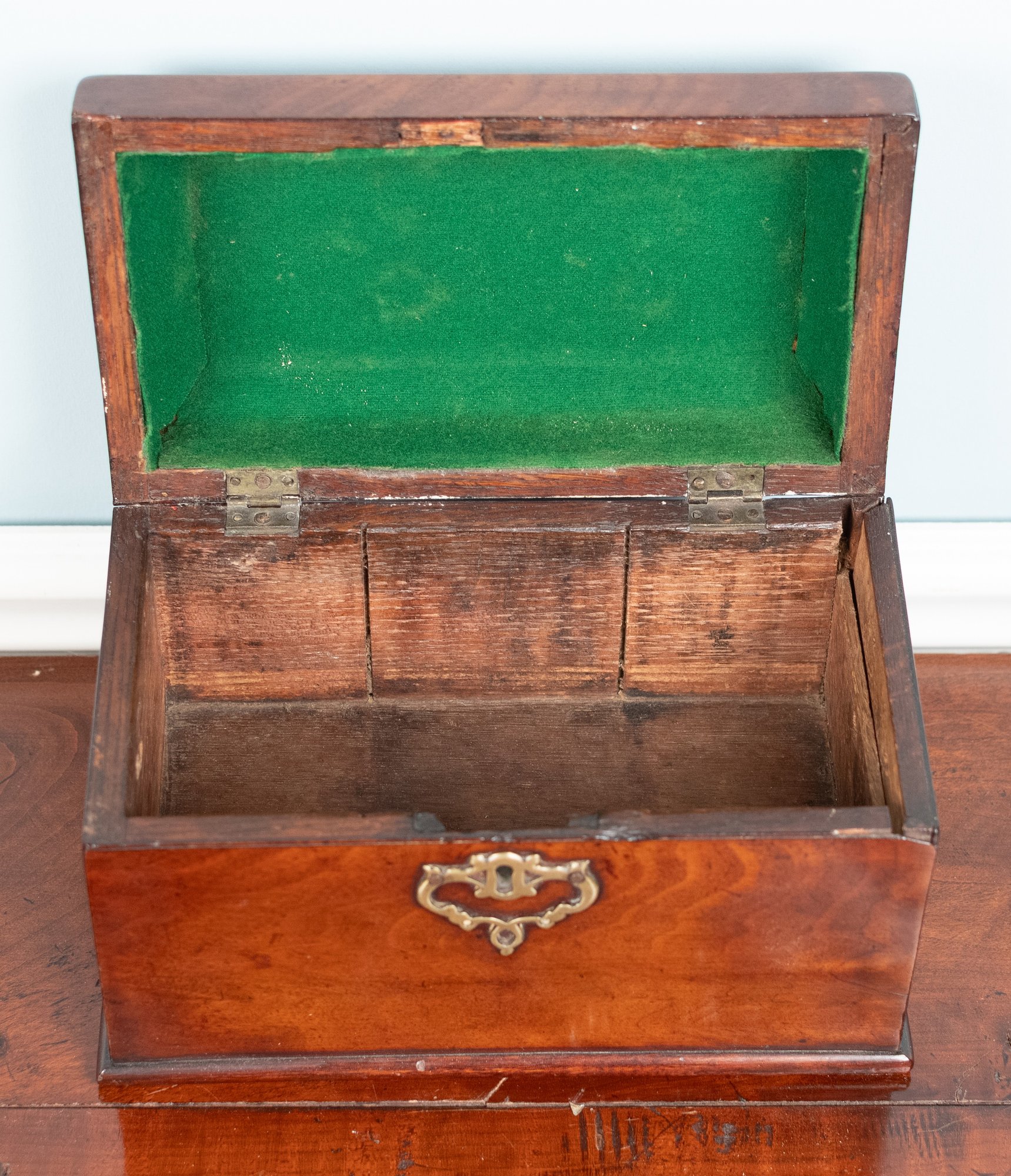 Antique Mahogany Tea Caddy (CTF10) #65385 | Auctionninja.com