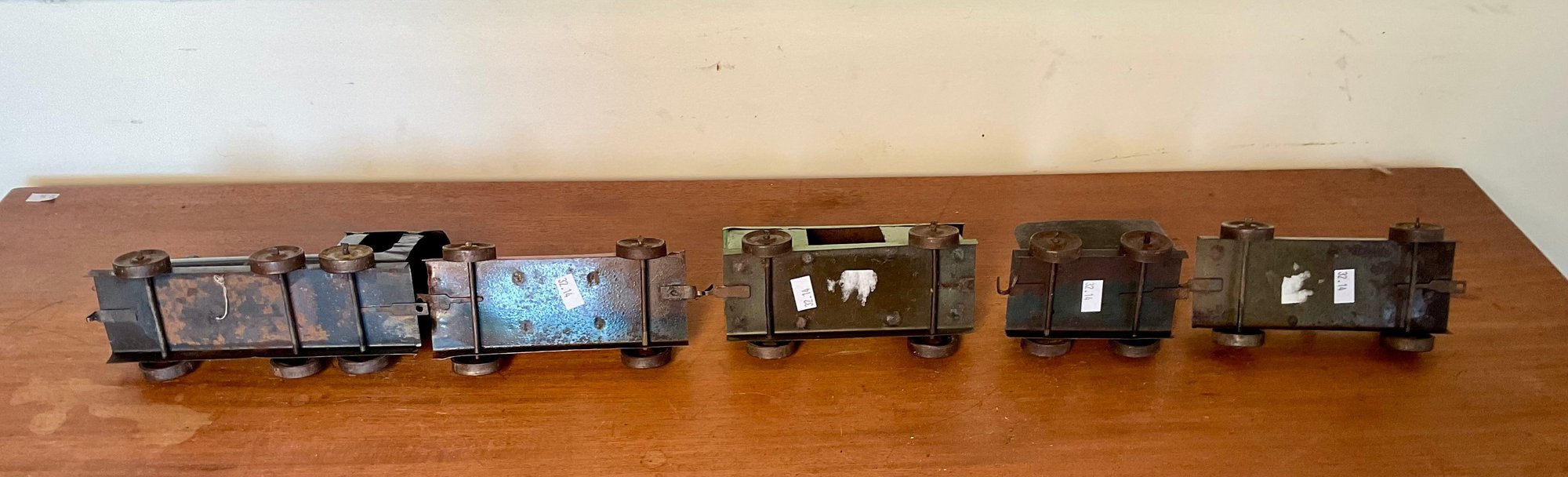 Antique Toy Train Set (CTF10) #50364 | Auctionninja.com