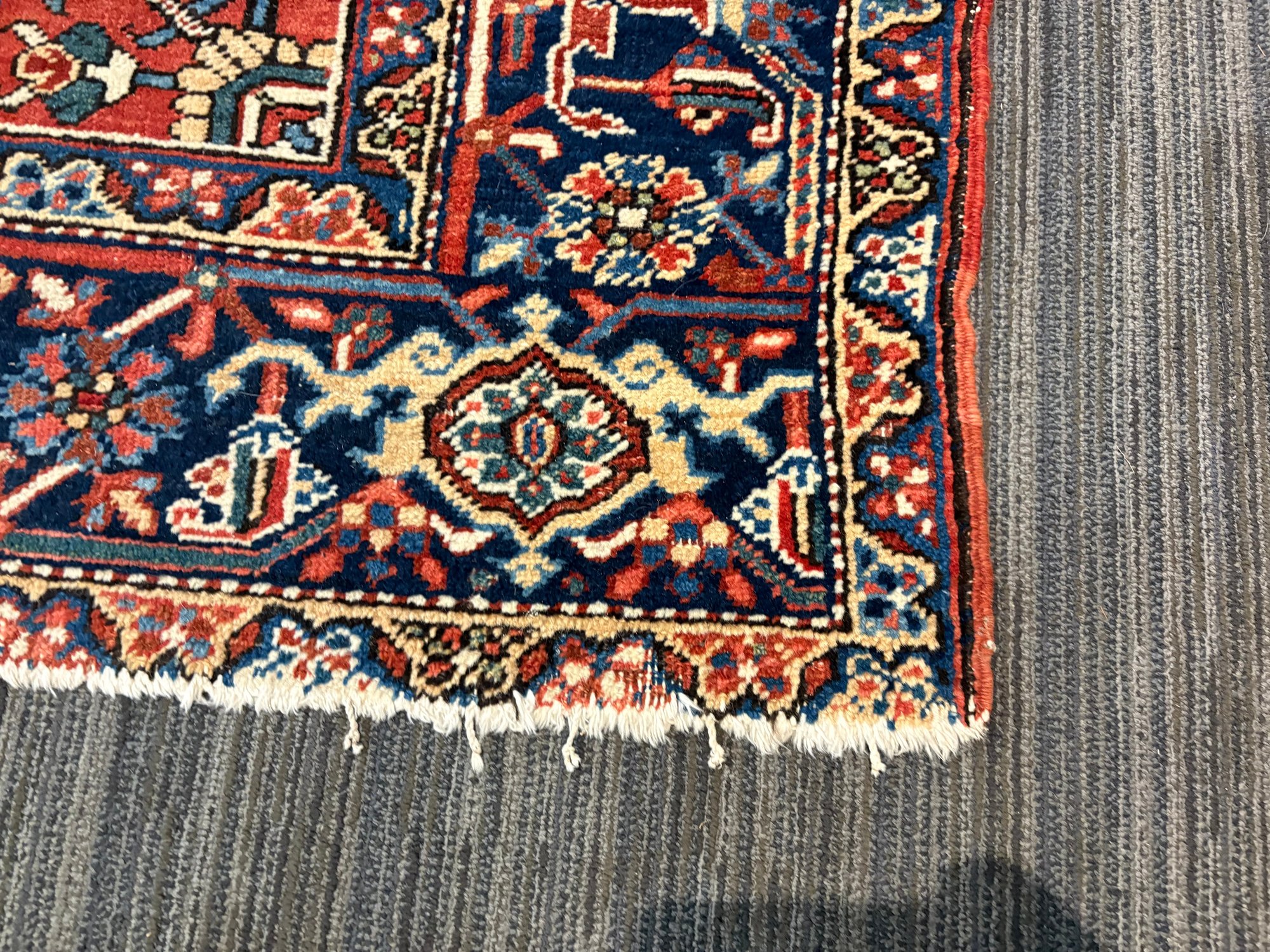 Pershamn Tools Vintage Persian Heriz Rug (CTF20) #65980 | Auctionninja.com