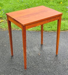 Thomas Moser Cherry Stand (CTF20)