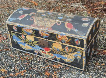 19th C. Paint Decorated Dome Top Box (CTF20)