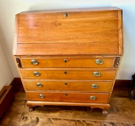 Antique Maple Slant Lid Desk (CTF50)