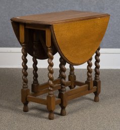 Vintage Oak Gate Leg Table (CTF20)