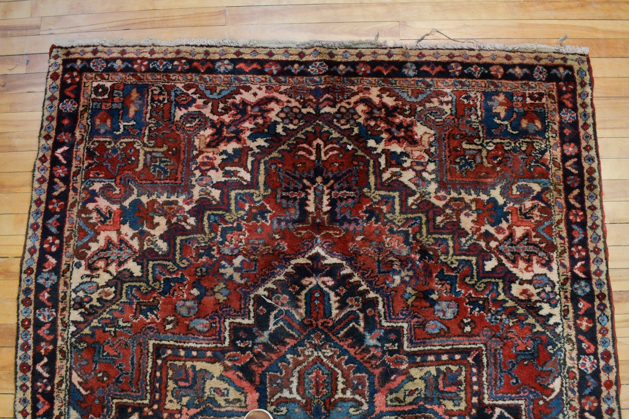 Heriz Area Rug Vintage Heriz Area Rug (CTF20) #54189 | Auctionninja.com