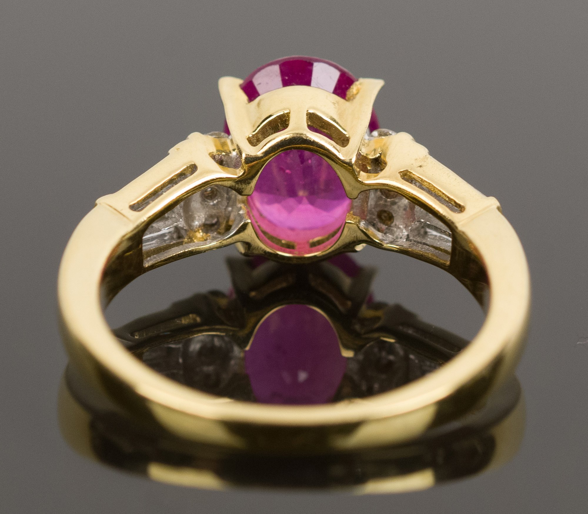 18k Gold Lead Glass Filled 