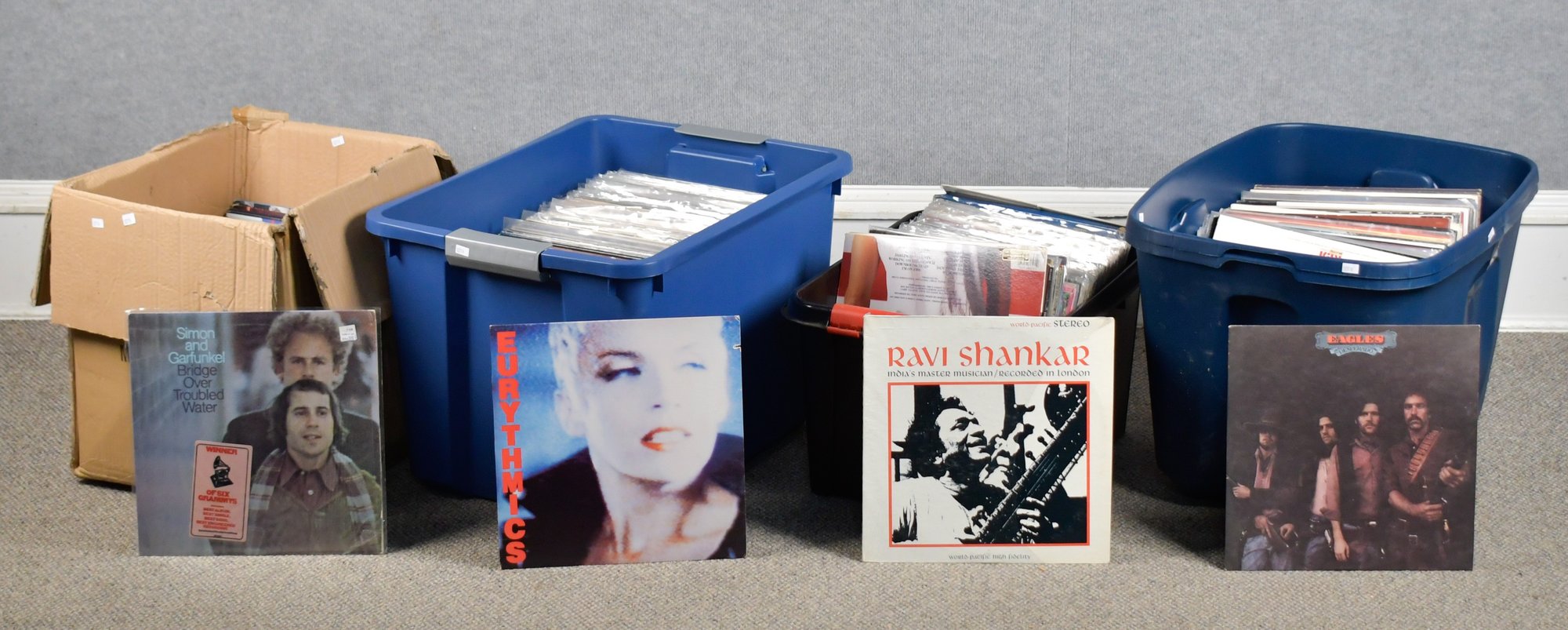 Large Record Collection, 200pcs. (CTF30) #52776 | Auctionninja.com