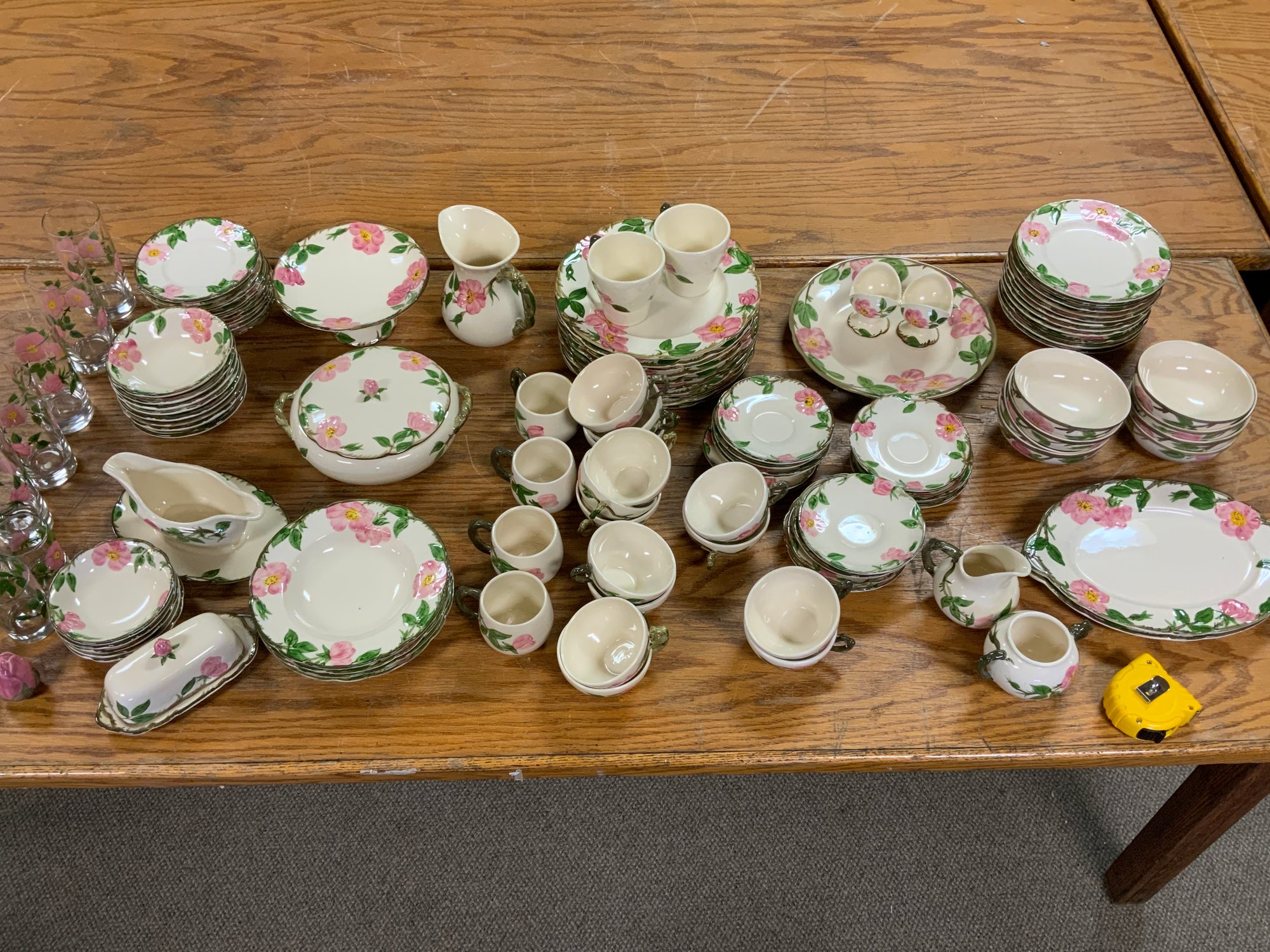 Vintage Franciscan Desert Rose China Set, 116pcs (CTF50) #29742