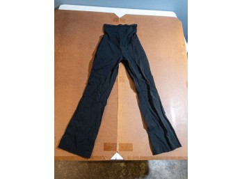 Two Hearts By Destination Maternity Black Pants M: Comfort And Style, All Rolled Into One! Get It, Partner!