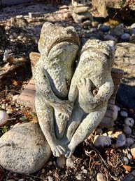 Frogs On A Bench - Cement