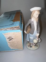 LLADRO #5218 'AUTUMN' GIRL...With Box