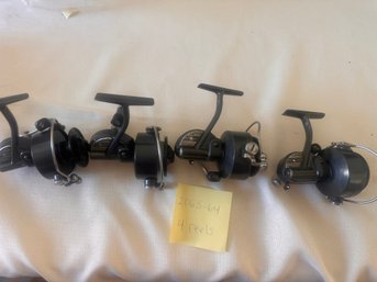 Vintage Shakespeare Fishing Reels 2065 2064. (4)