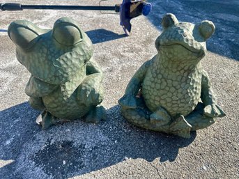 Serene Garden Frogs. Heavy Resin