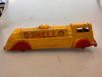 Vintage Tootsietoy Red And Yellow Shell Gasoline Tanker Truck Toy