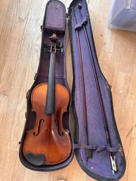 Violin.  No Strings. Not Stradavarius