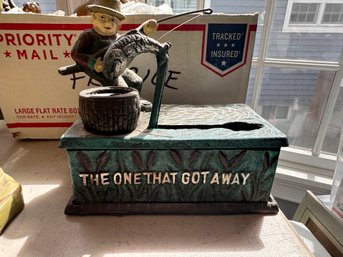 The One That Got Away'. Mechanical Bank