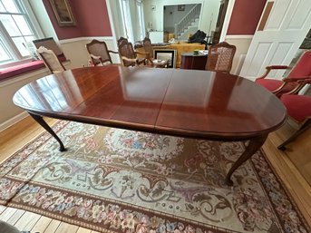 Thomasville French Provincial Louis XV Cherry Wood Dining Table