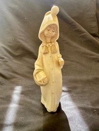 Vintage Lladro Shepherdess With Basket Porcelain Figurine