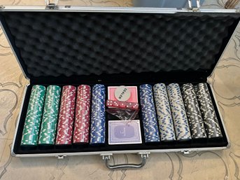 NIB Portable Poker Chip Set