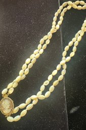 Mother-of-pearl Necklace