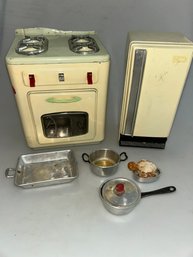 Vintage 1950s Metal Dollhouse Kitchen Appliances