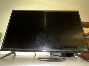 Vizio Model D32f-G1 - 32 In TV