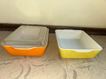 Vintage Pyrex Refrigerator Storage Dishes In Yellow And Orange