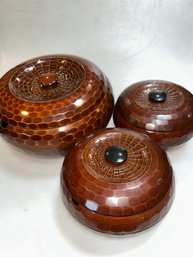 Japanese Ohitsu Rice Bowls With Lacquer Finish In A Honeycomb Pattern