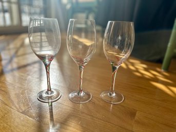 Holiday Ribbon Wine Glasses